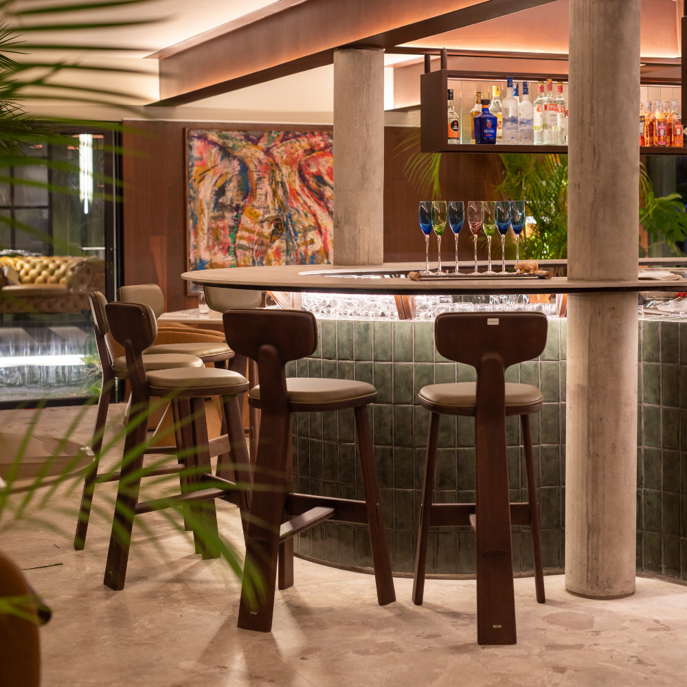 Banqueta Estandarte - Salvatore